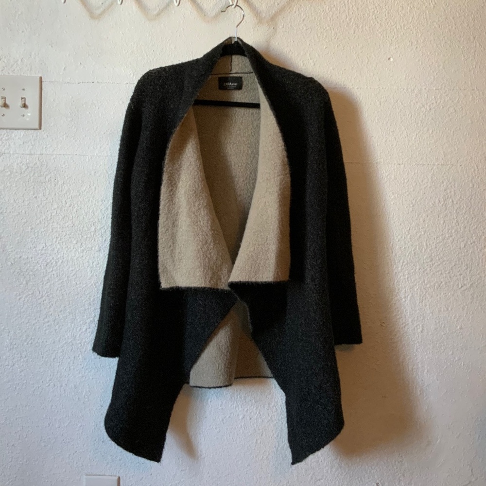 ZARA Knit cape